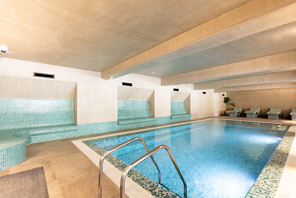 Adrian's Pool Services | Commercial